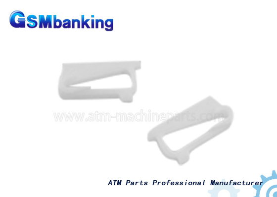 Белая машина NMD ATM разделяет выйденный фиксатор права A004393 фиксатора A004394