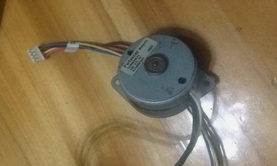 Части банкомата Wincor Nixdorf TP07 Печатный двигатель для подачи бумаги PN 1750061881